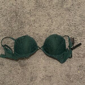 Lace Ultra Push-Up Bra in Deep Green with Cross Detail